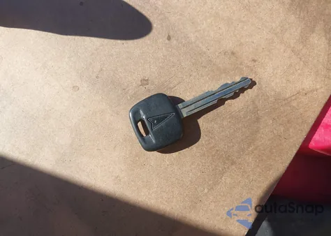 2005 Pontiac Vibe from USA, damaged, VIN 5Y2SL63845Z446952